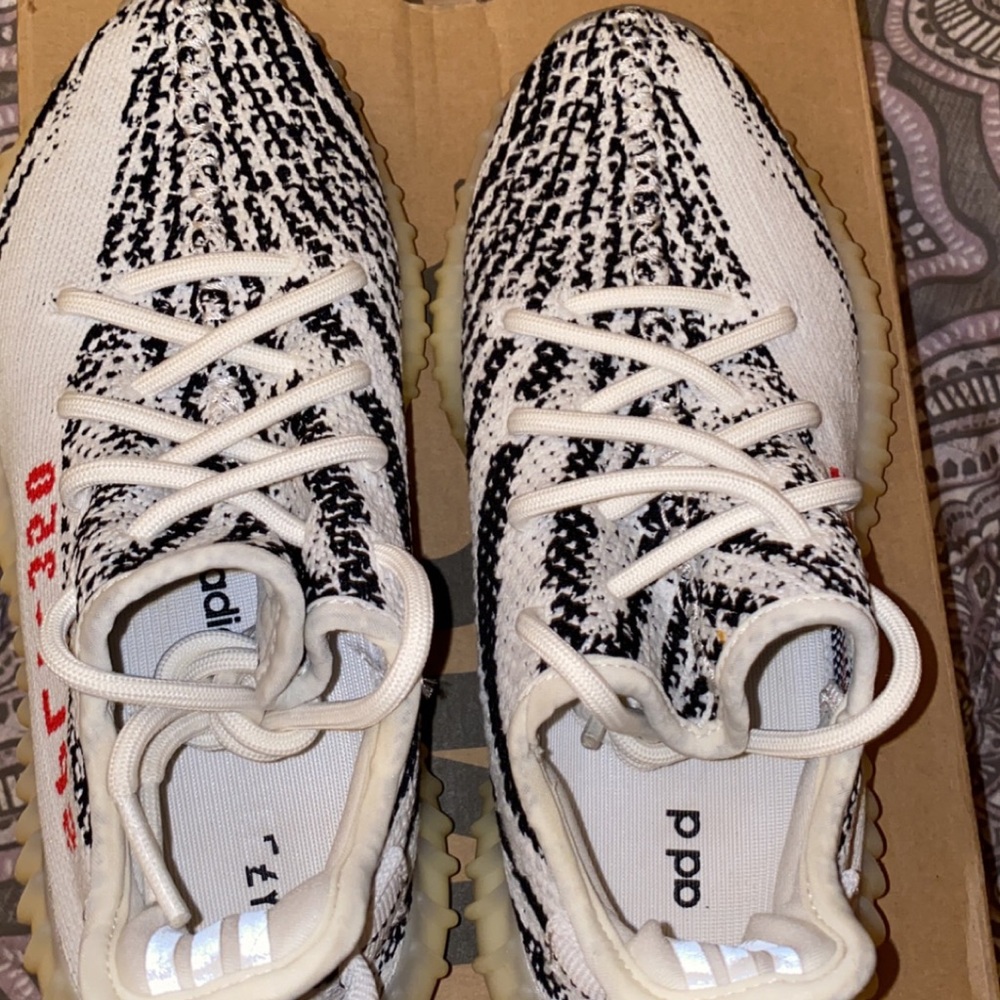 Yeezy sneakers 360 zebra